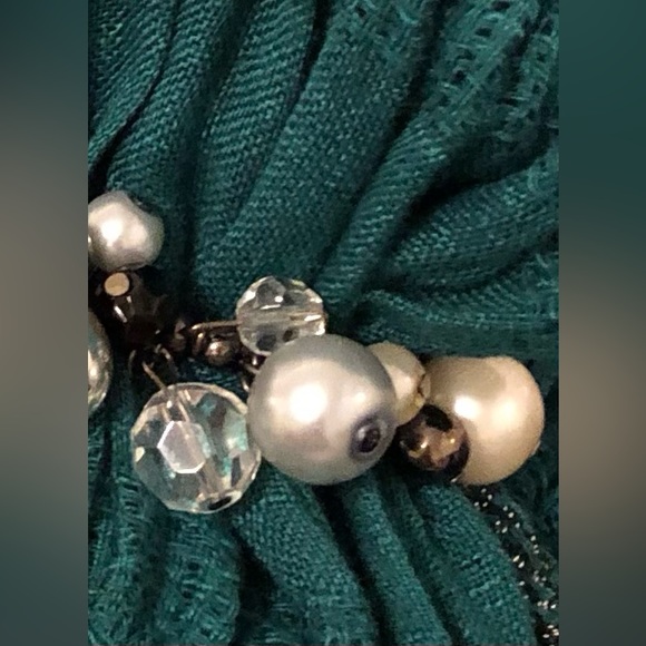 Assorted Beads Stretch Bracelet - Picture 7 of 10